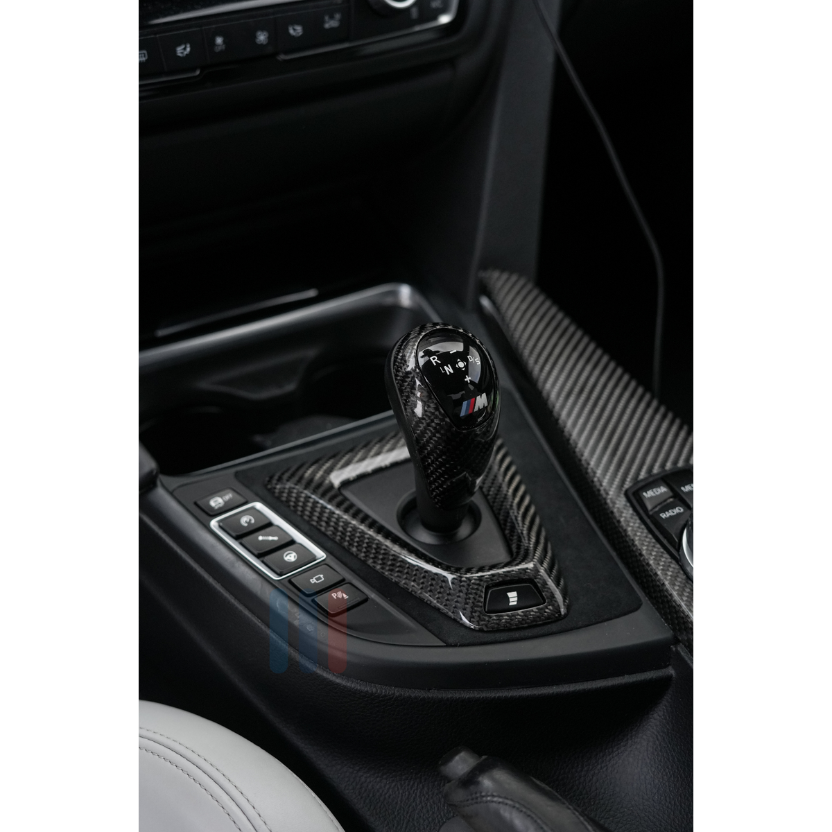 BMW F8x Karbon/Alcantara Konsollramme