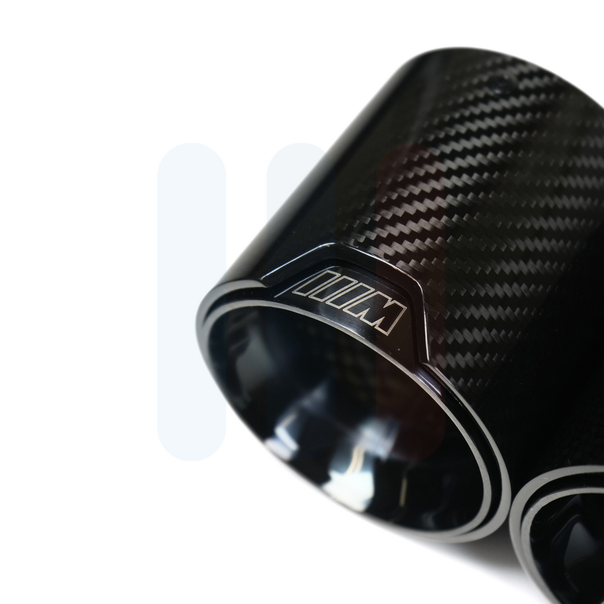 BMW F90 Karbon Endestusser (Svart Krom)
