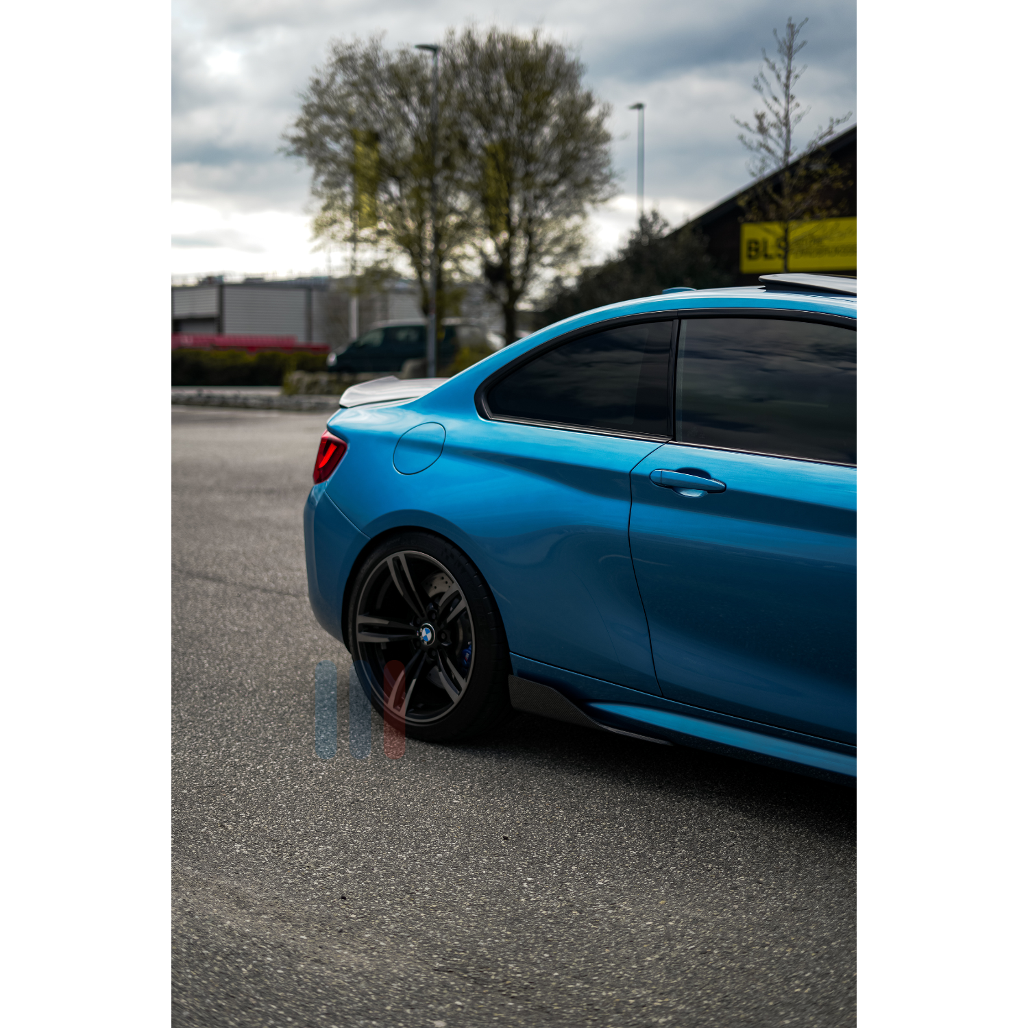 BMW F87 M-Performance Karbon Sideskjørt