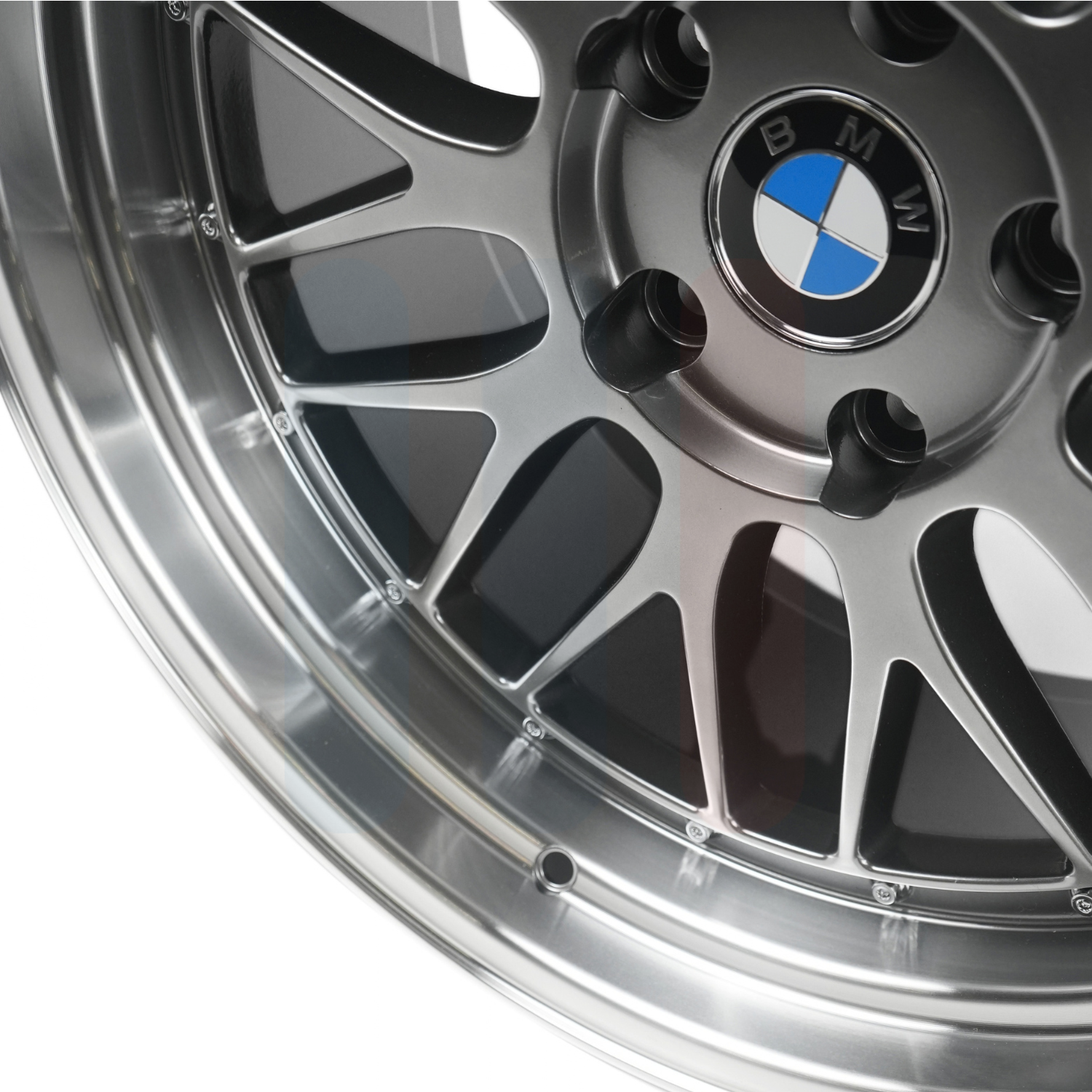 BMW 19" Gunmetal LM10 Felgsett (5x120 72.6MM)